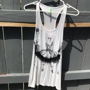Graphic fashion tank top